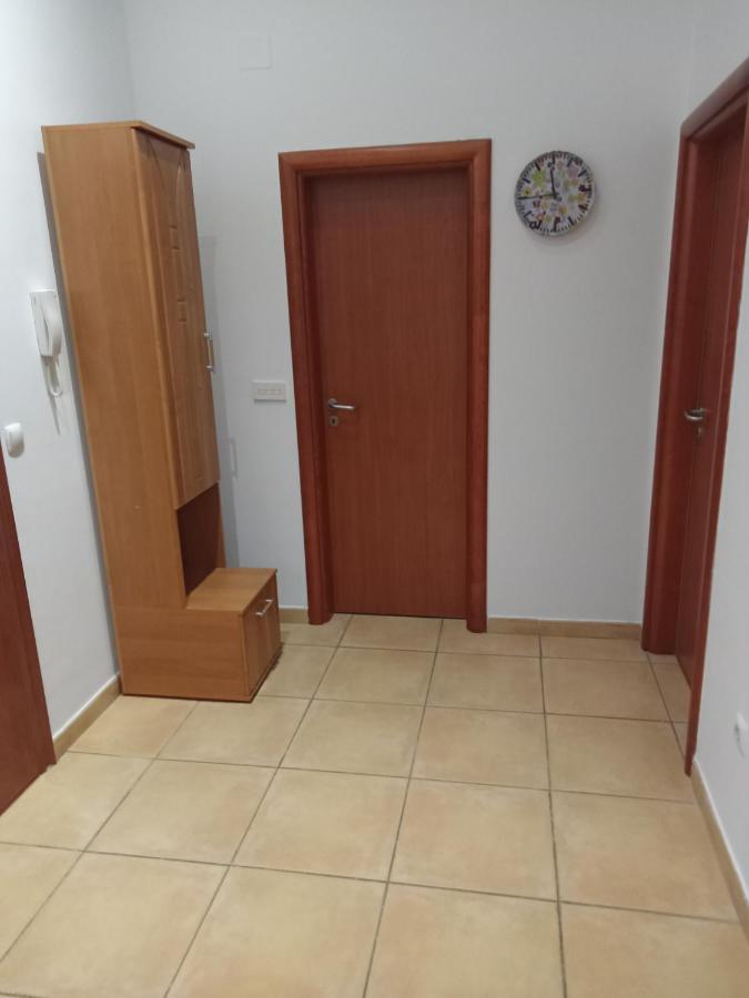 Apartman Mara Laurana Esterno foto